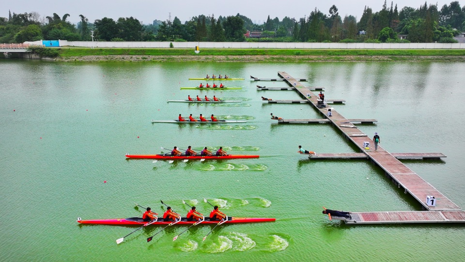 办赛营城, 现磨咖啡